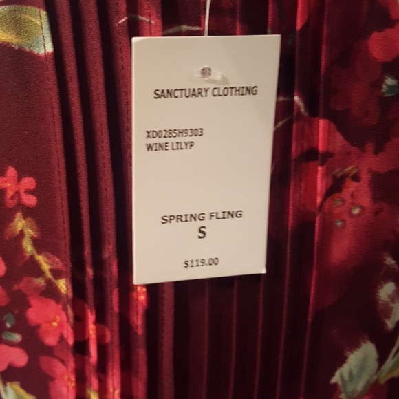 Sanctuary Spring Fling Wine Lily Pond Dress - Picture 7 of 8